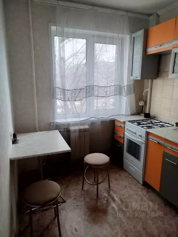 2-к кв. Хакасия, Абакан ул. Кати Перекрещенко, 16 (50.0 м) - Фото 1