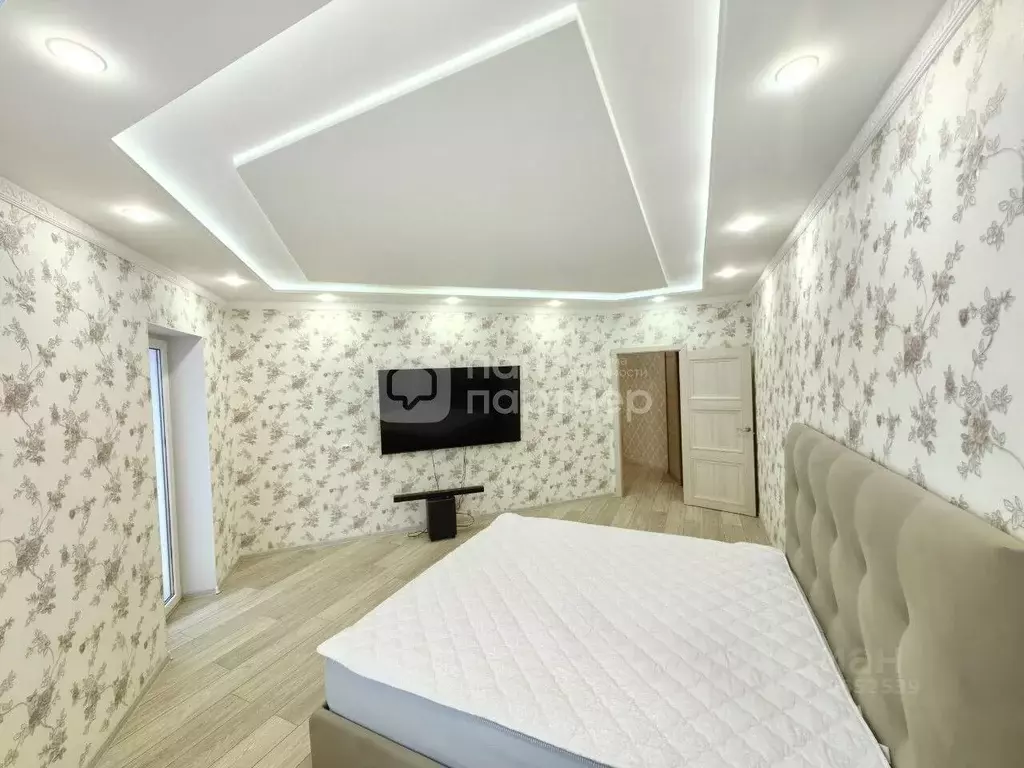 3-к кв. Ленинградская область, Кингисепп ул. Воровского, 50к2 (85.0 м) - Фото 0