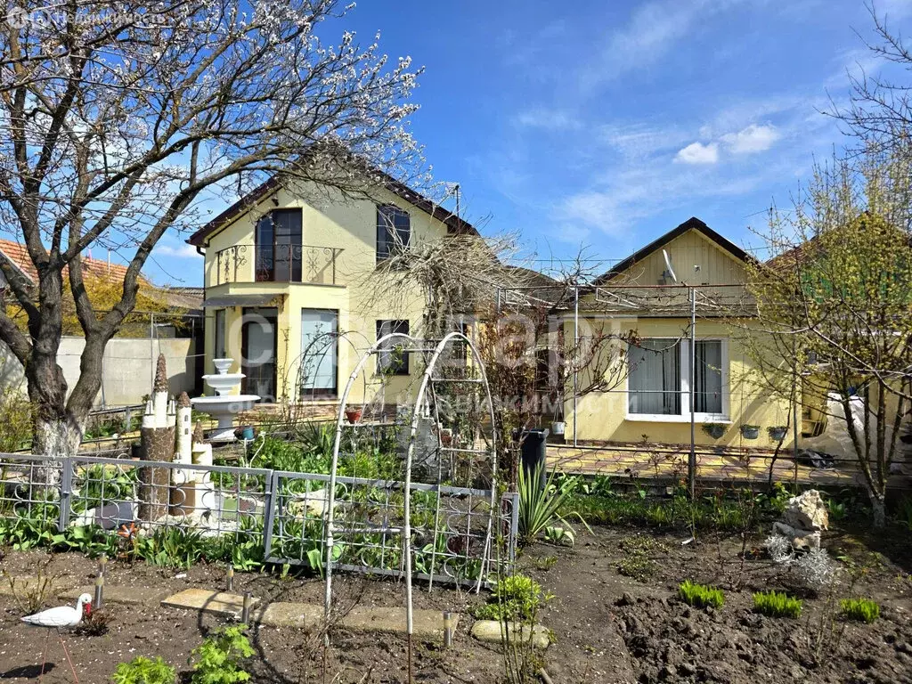 Дом в Ессентуки, улица Лазо (180.5 м) - Фото 2