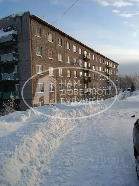 2-к кв. Пермский край, Губахинский муниципальный округ, пос. ... - Фото 0