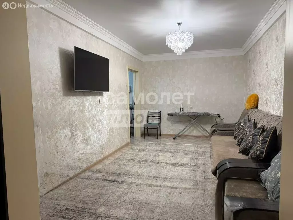 1-комнатная квартира: Каспийск, улица Зейнудина Батманова, 20А (42 м) - Фото 2