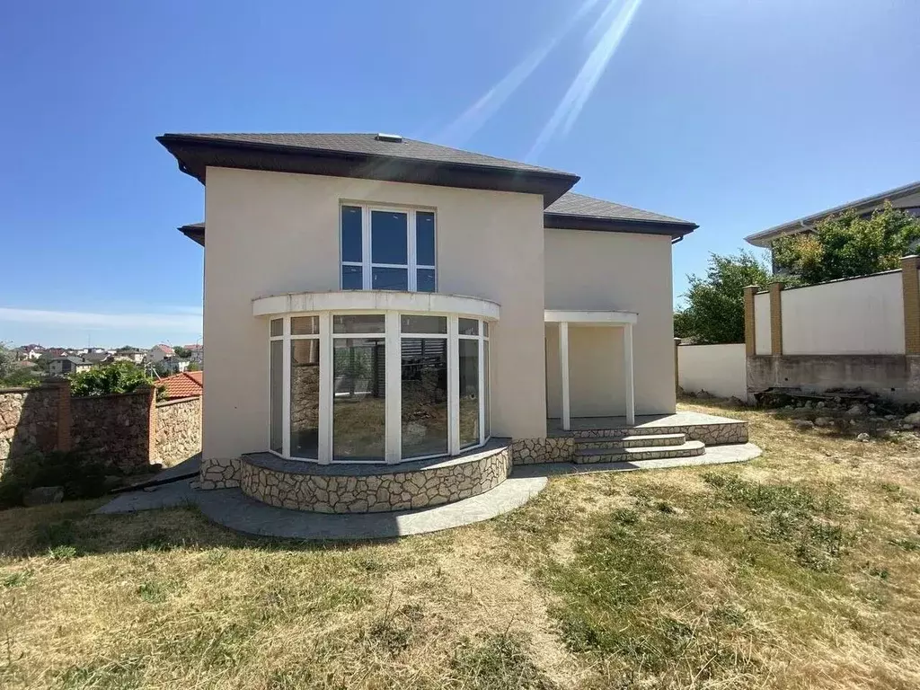 Дом в Севастополь ул. Василия Шукшина, 55 (298 м) - Фото 1