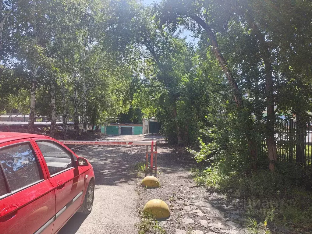 Гараж в Тюменская область, Тюмень ул. Елизарова, 76А (18 м) - Фото 1
