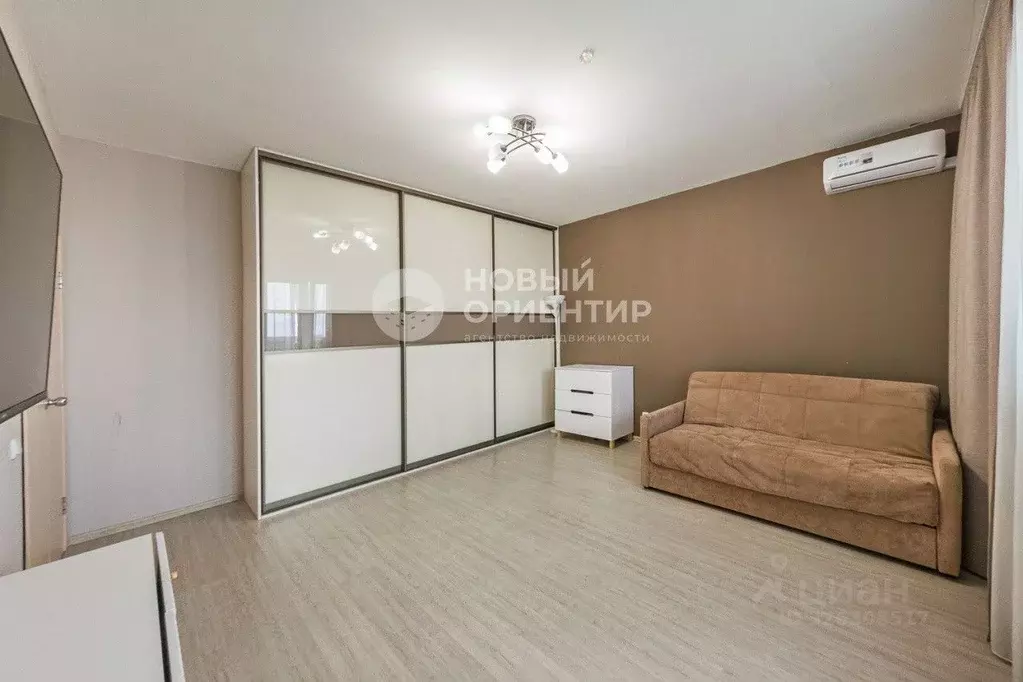 2-к кв. Свердловская область, Екатеринбург ул. Громова, 30 (67.7 м) - Фото 2