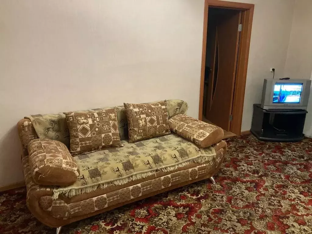 2-к кв. Тюменская область, Ишим ул. Шаронова, 13 (42.0 м) - Фото 0