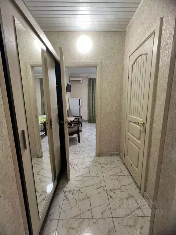 Комната Краснодарский край, Сочи Адлер жилрайон, ул. Гвардейская, 5 ... - Фото 1