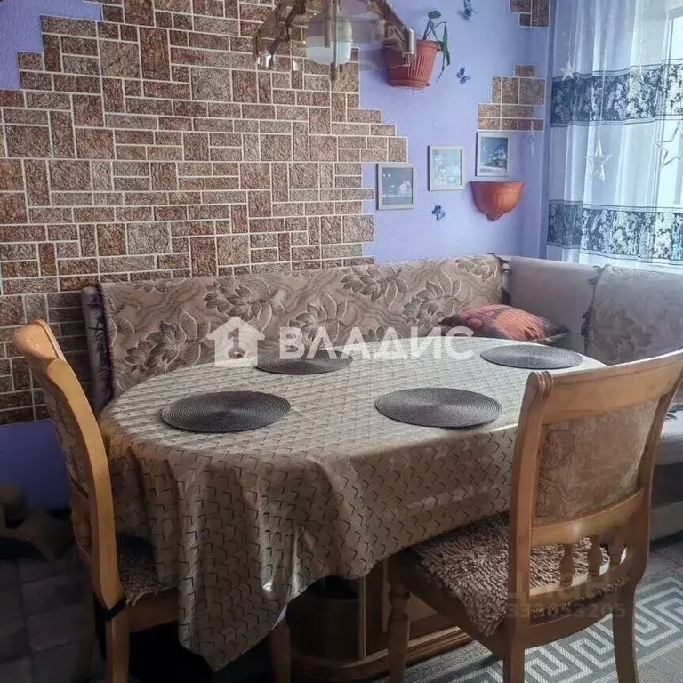 4-к кв. Бурятия, Улан-Удэ ул. Антонова, 4 (78.0 м) - Фото 1