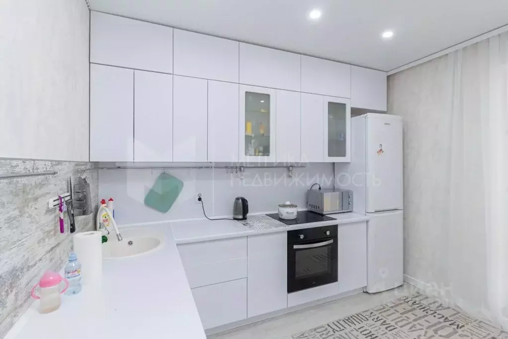 1-к кв. Тюменская область, Тюмень ул. Ветеранов Труда, 9А (34.6 м) - Фото 1