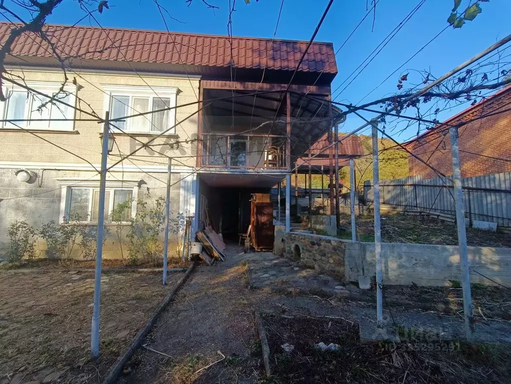 Дом в Адыгея, Майкопский район, Краснооктябрьское с/пос, пос. ... - Фото 2