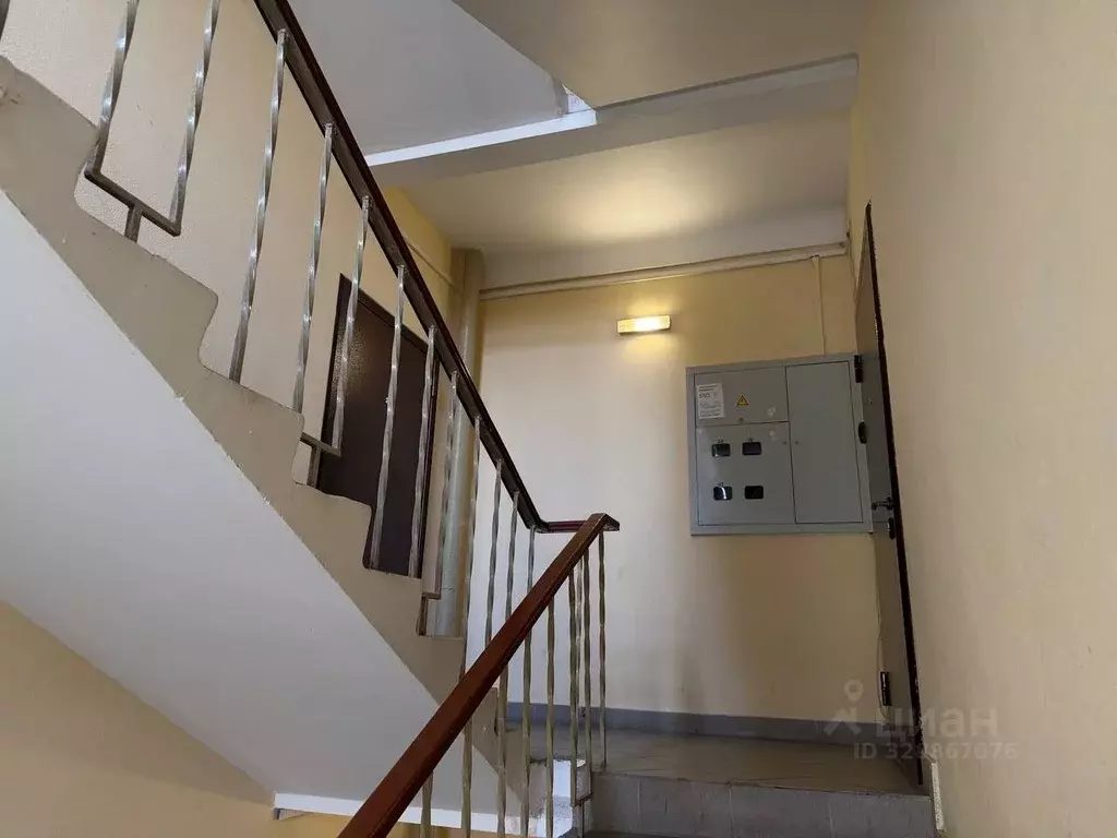 3-к кв. Свердловская область, Екатеринбург ул. Рощинская, 65 (92.7 м) - Фото 2