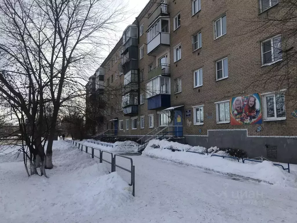 3-к кв. Челябинская область, Троицк ул. Имени Т.Д. Дерибаса, 22А (58.1 ... - Фото 1