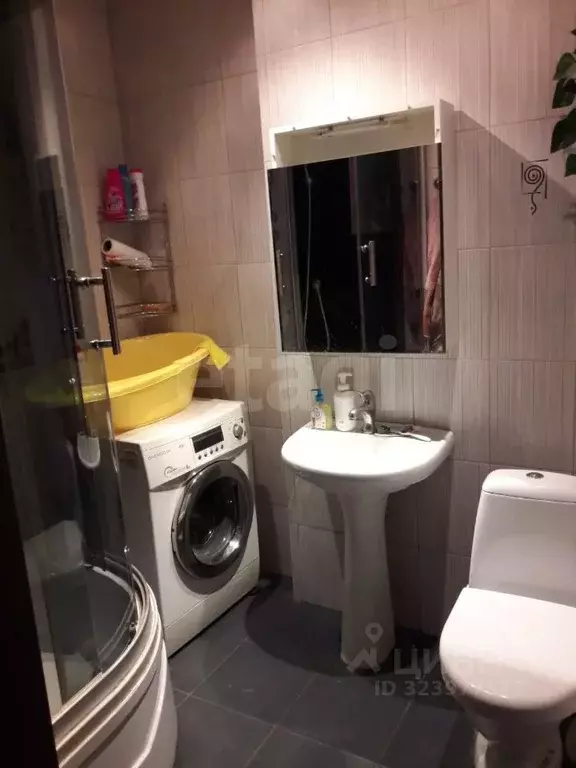 2-к кв. Московская область, Одинцовский городской округ, д. Малые ... - Фото 2