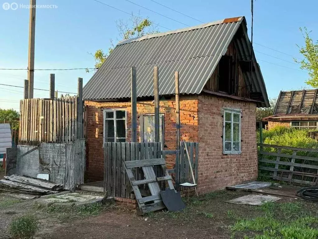 Дом в Оренбургский район, Ленинский сельсовет, СНТ Кирпичник (17 м) - Фото 1