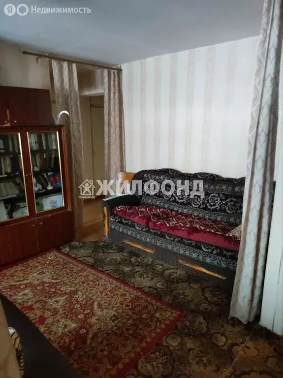 3-комнатная квартира: Кемерово, улица 40 лет Октября, 27 (56.4 м) - Фото 1
