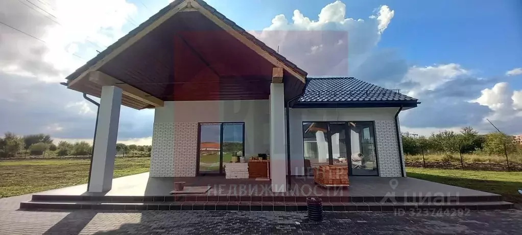 Дом в Калининградская область, Зеленоградск ул. Пражская, 18 (128 м) - Фото 1