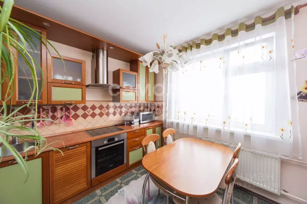 3-к кв. Ханты-Мансийский АО, Нижневартовск ул. Ленина, 36 (74.0 м) - Фото 0