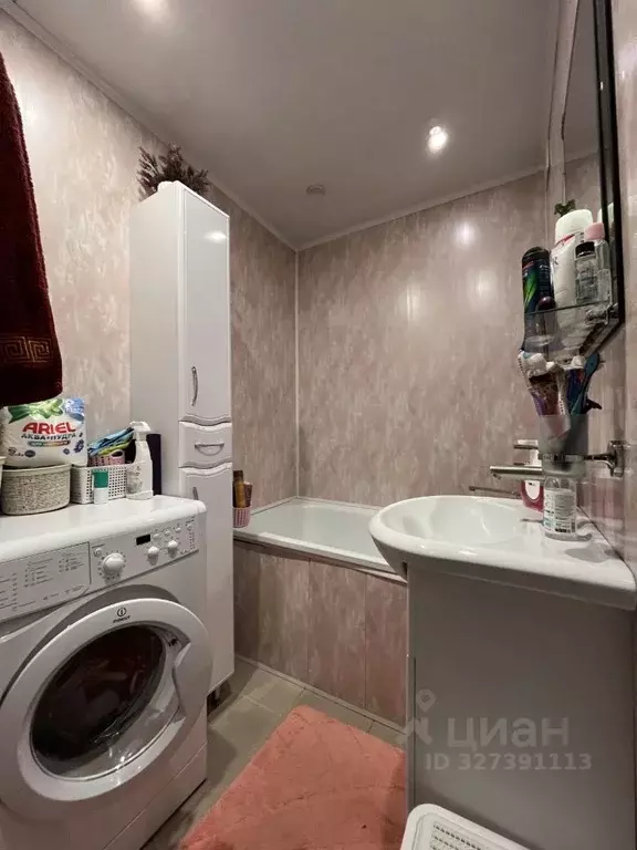 3-к кв. Пензенская область, Пенза ул. Тарханова, 13 (68.0 м) - Фото 0