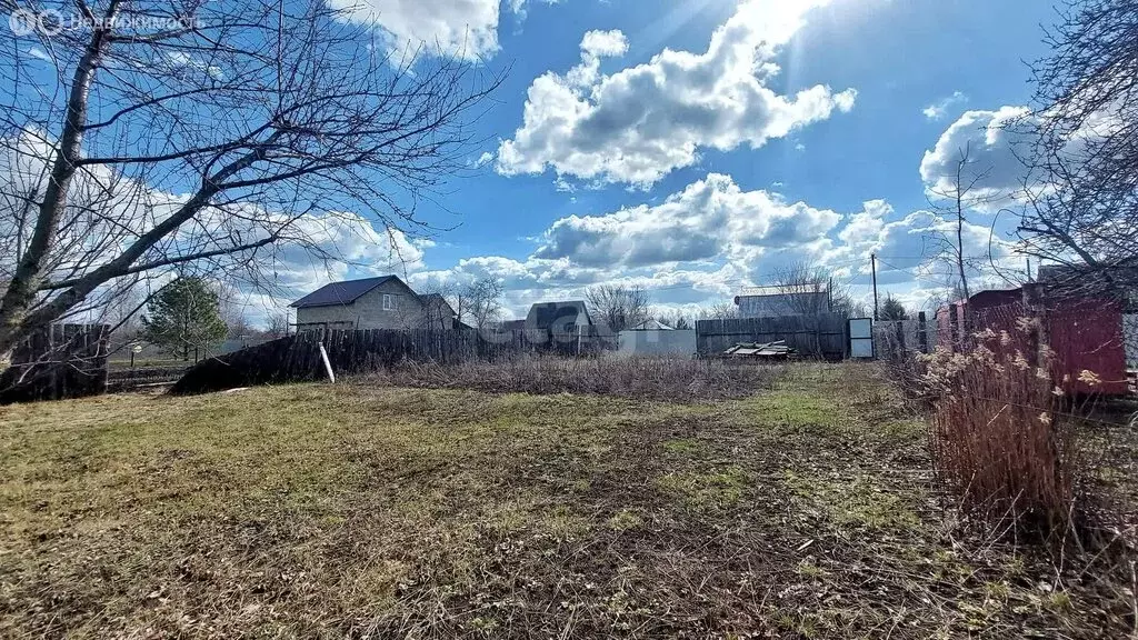 Участок в село Сурава, Центральная улица (5.9 м) - Фото 1