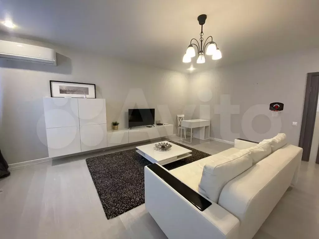 3-к. квартира, 115 м, 8/10 эт. - Фото 0
