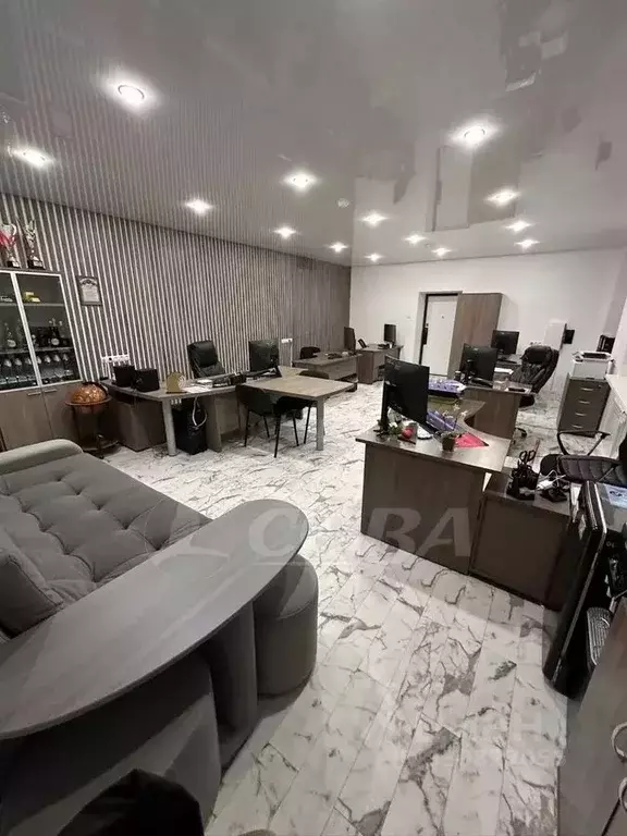 Офис в Тюменская область, Тюмень ул. Республики, 53 (47 м) - Фото 1