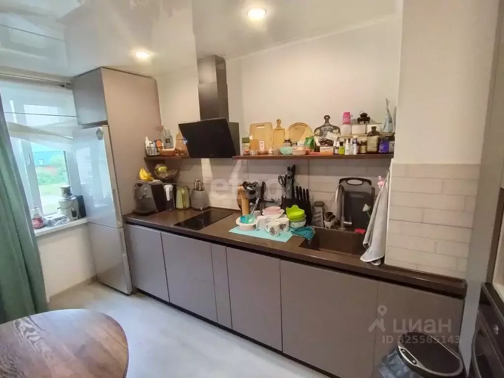 3-к кв. Тюменская область, Тюмень Заречный проезд, 31 (66.2 м) - Фото 1