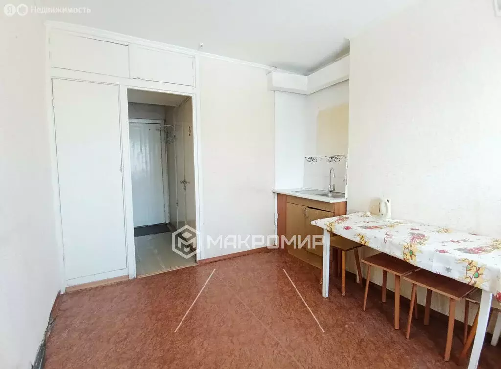 3-комнатная квартира: Пермь, бульвар Гагарина, 56 (66.7 м) - Фото 2