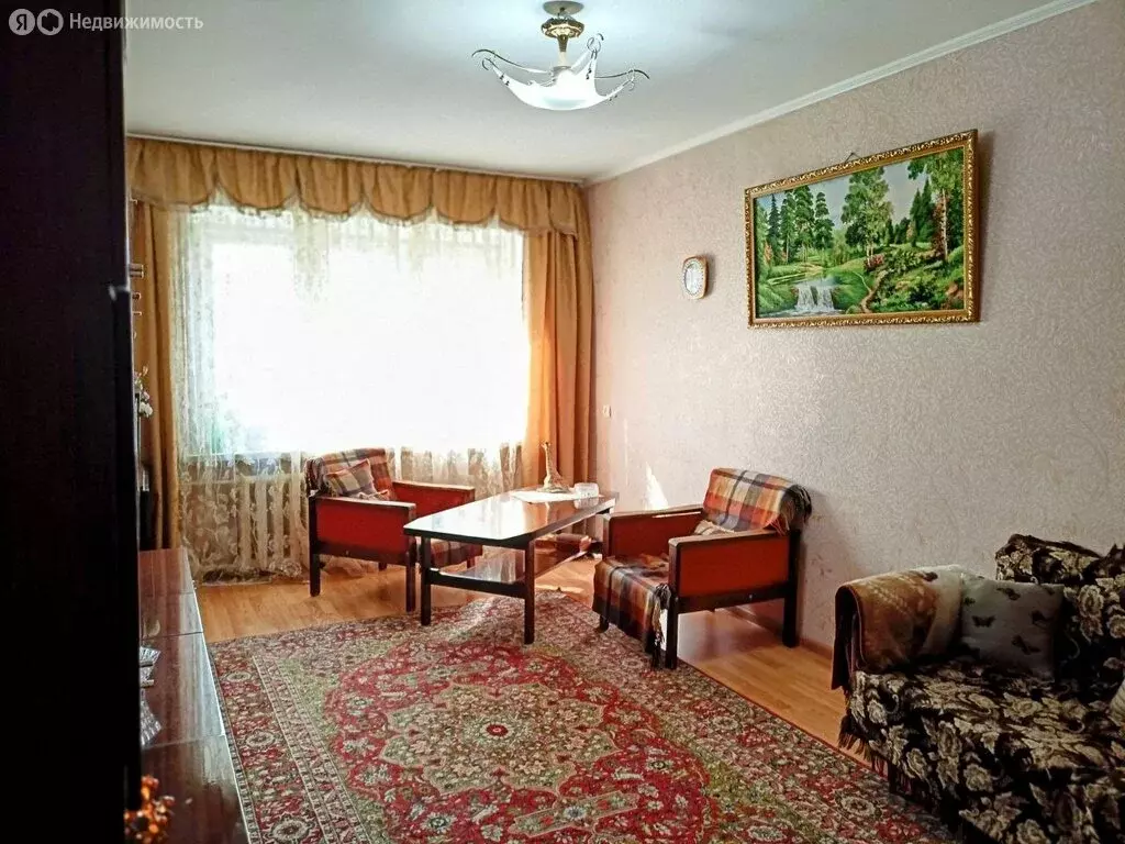 3-комнатная квартира: Курск, улица Ухтомского, 2 (61.6 м) - Фото 0