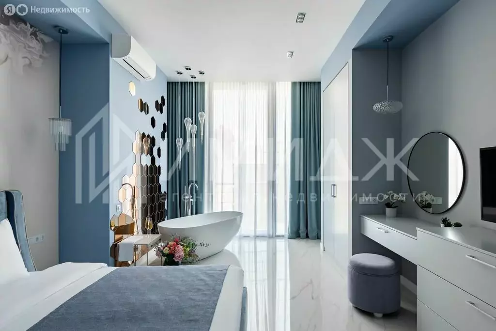 2-комнатная квартира: Сириус, бульвар Надежд, 4/2 (73 м) - Фото 1