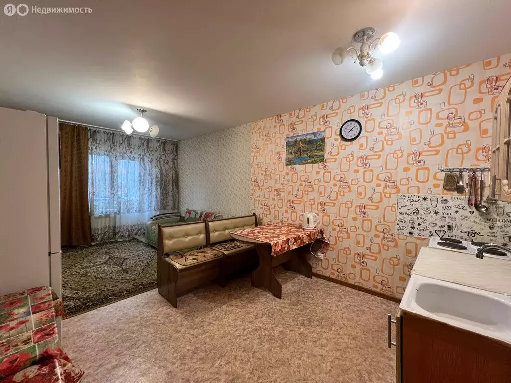 3-комнатная квартира: Братск, улица Градостроителей, 13 (55 м) - Фото 1