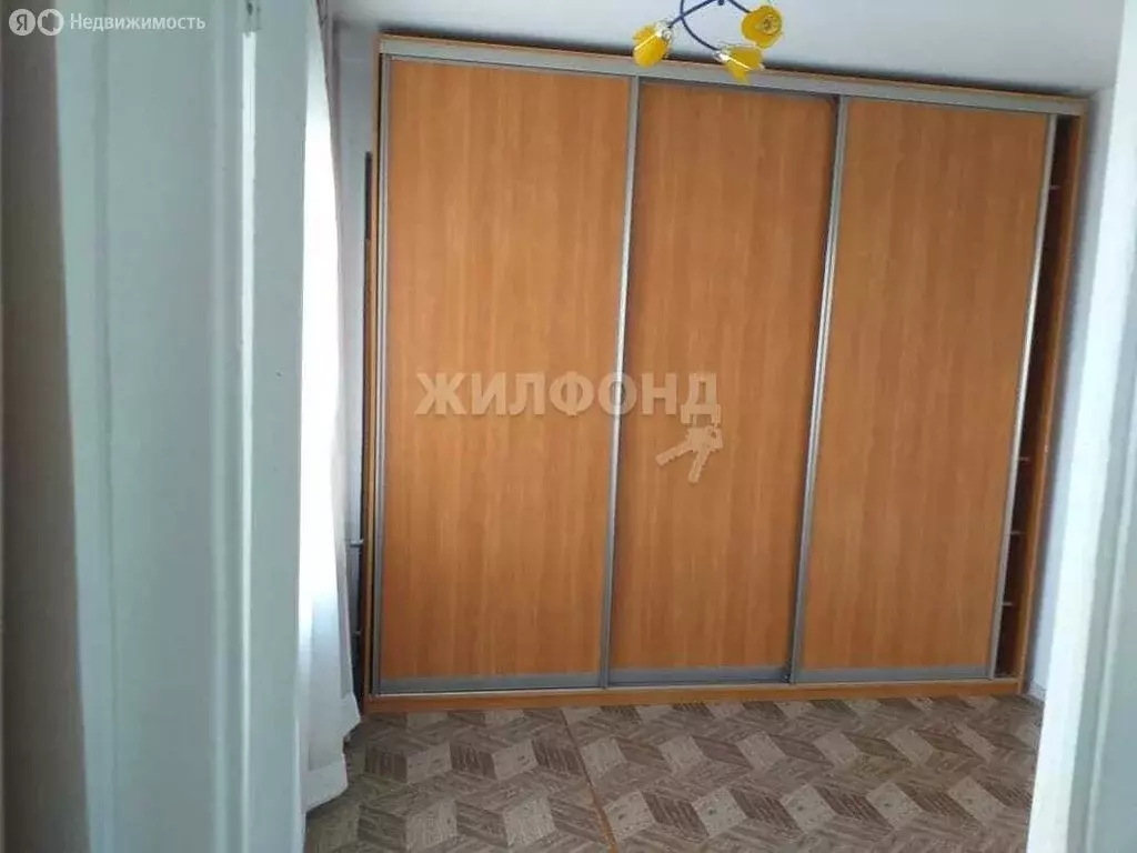 3-комнатная квартира: Новосибирск, улица Авиастроителей, 39/1 (49 м) - Фото 0