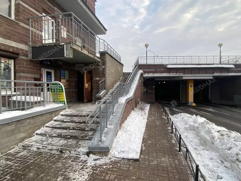 Помещение свободного назначения в Санкт-Петербург Комендантский ... - Фото 1