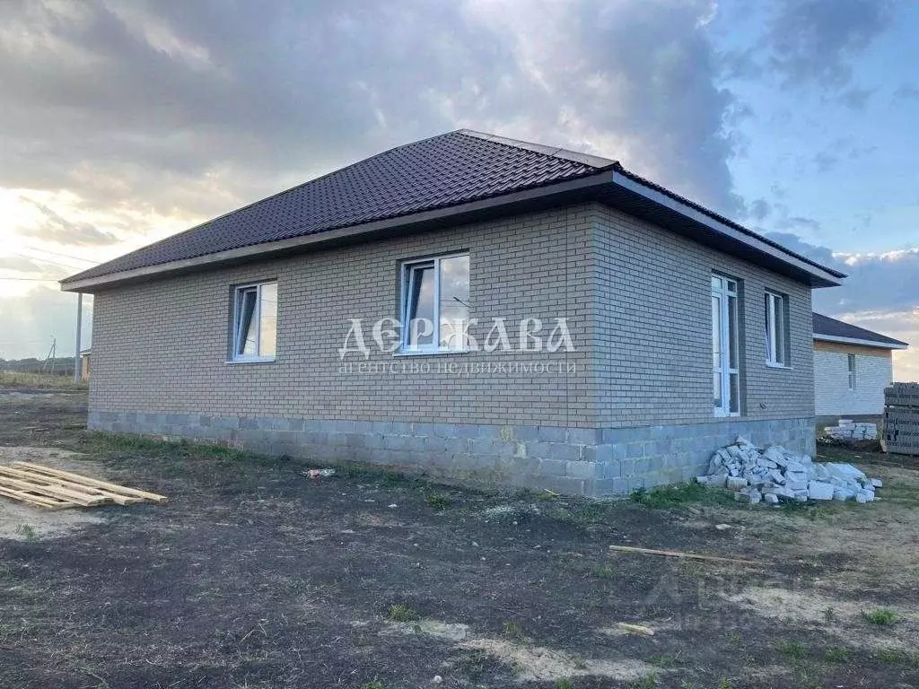 Дом в Белгородская область, Старооскольский городской округ, с. ... - Фото 2