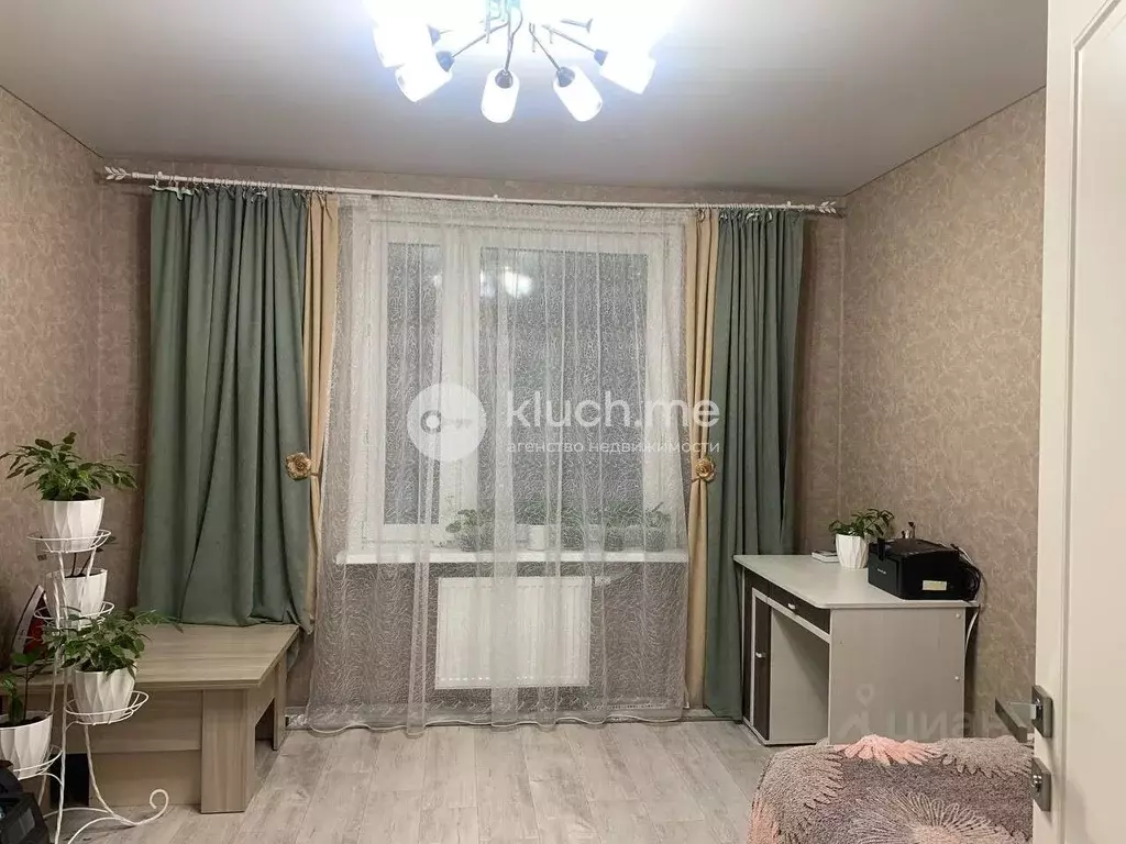 3-к кв. Татарстан, Казань ул. Александра Курынова, 10к1 (75.6 м) - Фото 0