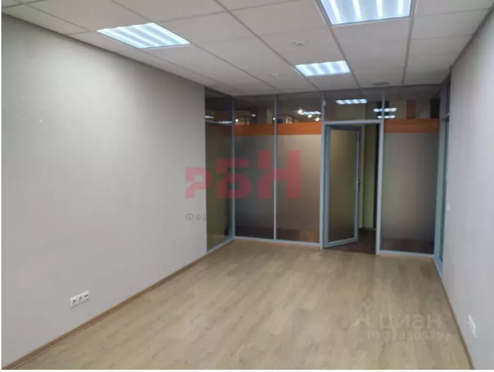 Офис в Тюменская область, Тюмень Харьковская ул., 83 (40 м) - Фото 1