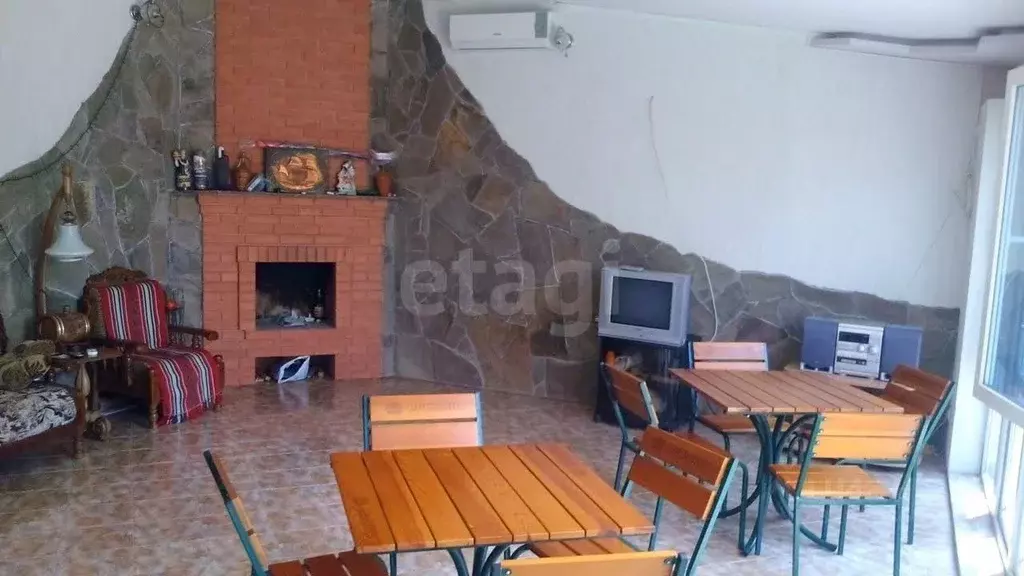 Дом в Крым, Евпатория городской округ, Заозерное пгт ул. Чкалова, 72 ... - Фото 1