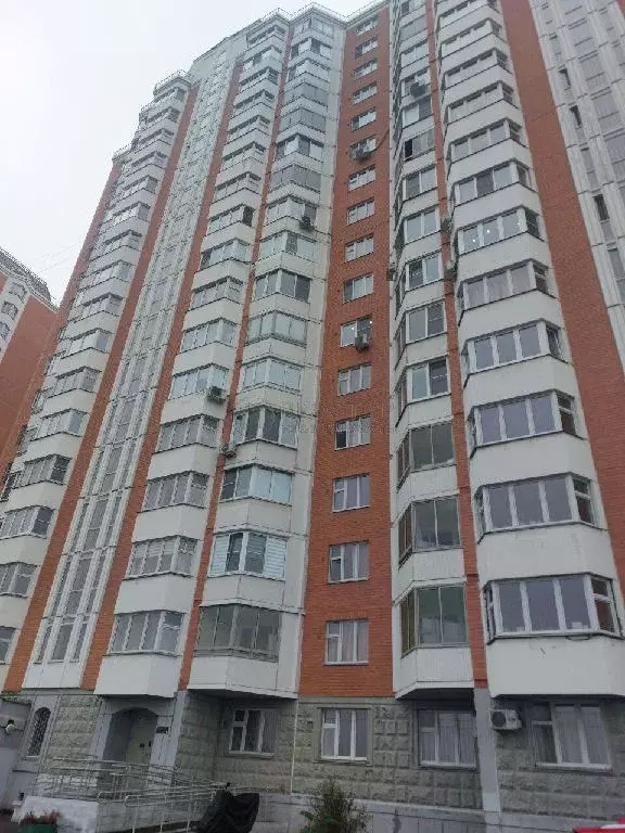 Продается 3-комнатная квартира - Фото 2