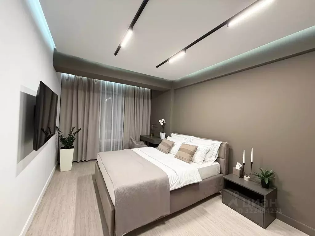 1-к кв. Тюменская область, Тюмень ул. 50 лет Октября, 57Б (42.0 м) - Фото 1