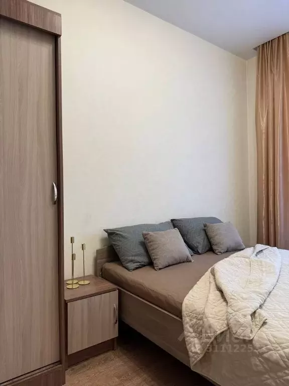 2-к кв. Новосибирская область, Новосибирск ул. Ясный Берег, 15 (65.0 ... - Фото 0