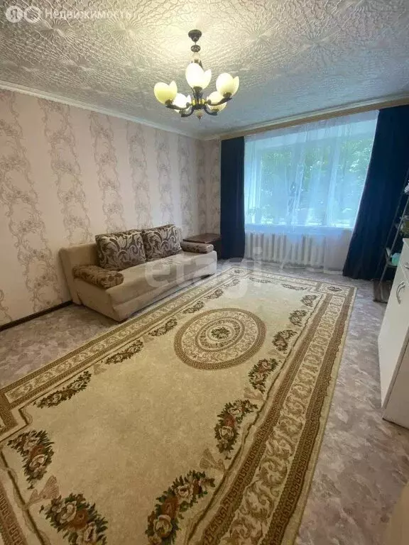 4-комнатная квартира: Бирск, улица Гагарина, 87 (74.6 м) - Фото 1