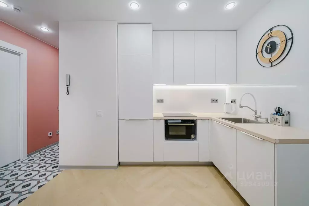 2-к кв. Свердловская область, Екатеринбург ул. Машинная, 4 (55.0 м) - Фото 1