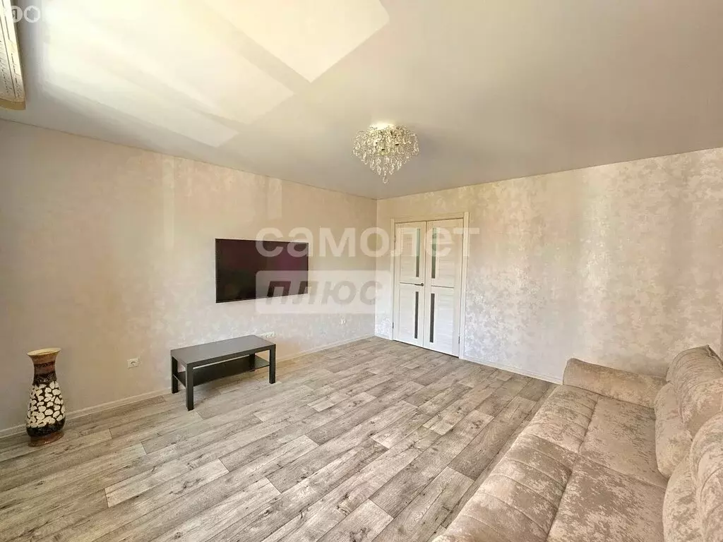 3-комнатная квартира: Октябрьский, улица Новосёлов, 10 (76.5 м) - Фото 2