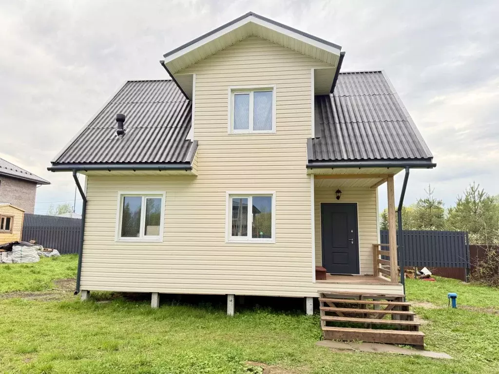 Дом в Новгородская область, Великий Новгород 16-й кв-л,  (72 м) - Фото 1
