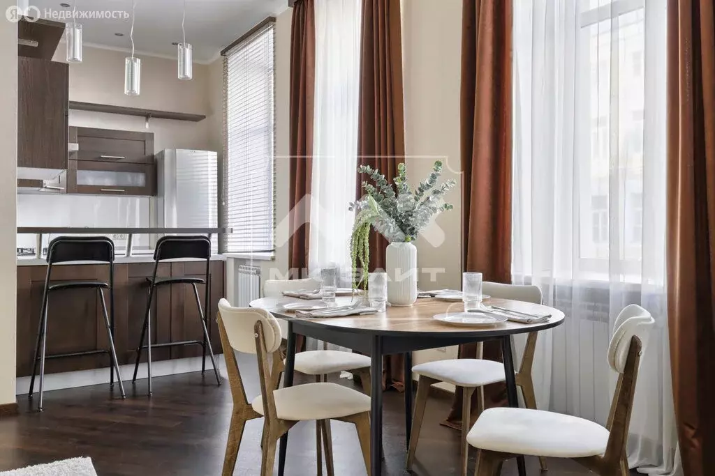 3-комнатная квартира: Санкт-Петербург, Малая Морская улица, 6 (85 м) - Фото 1