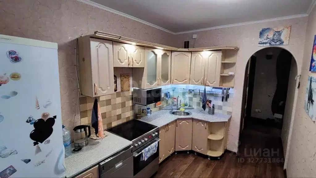 3-к кв. Тюменская область, Тюмень ул. Федюнинского, 5 (86.0 м) - Фото 1