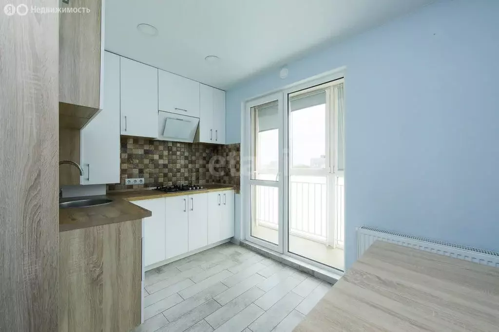 1-комнатная квартира: Калининград, Черниговская улица, 19Б (40 м) - Фото 1