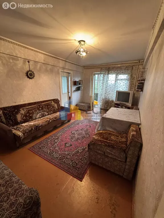 2-комнатная квартира: Шварцевский, Первомайская улица, 10 (46.5 м) - Фото 0