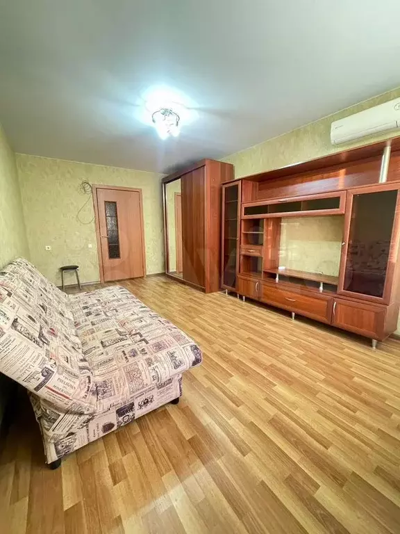 1-к. квартира, 42 м, 9/10 эт. - Фото 0