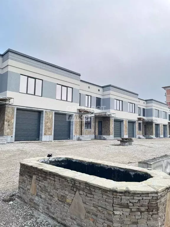 Таунхаус в Кабардино-Балкария, Нальчик ул. Мальбахова, 121 (190 м) - Фото 2