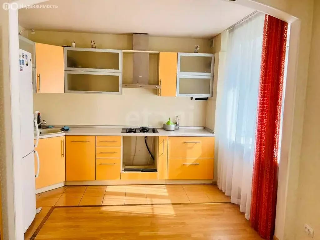 2-комнатная квартира: Губкин, Севастопольская улица, 57А (73.3 м) - Фото 1