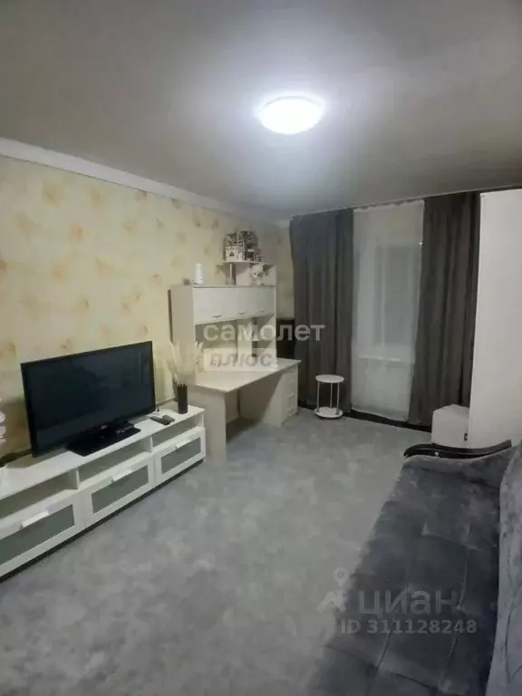 2-к кв. Калмыкия, Элиста 4-й мкр, 35 (47.6 м) - Фото 1